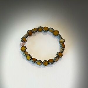 Sabika yellow flower stretch bracelet